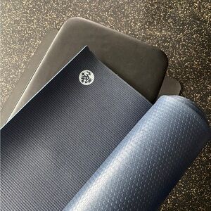 Manduka Prolite Navy Blue Midnight Yoga Mat Pro Light Lite
